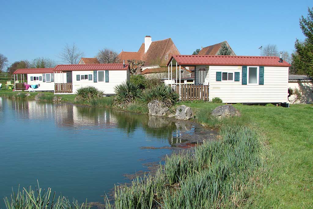 Camping En Bord De Lac Sa ne Et Loire Piscine Couverte camping-en-bord-de-lac-sa-ne-et-loire-piscine-couverte